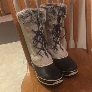 Winter boots